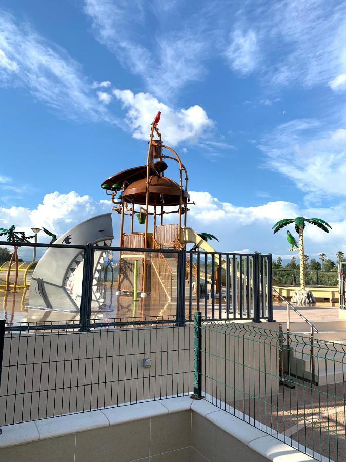 Chaletrent - Stacaravans Saint-Aygulf Otel Fréjus Dış mekan fotoğraf