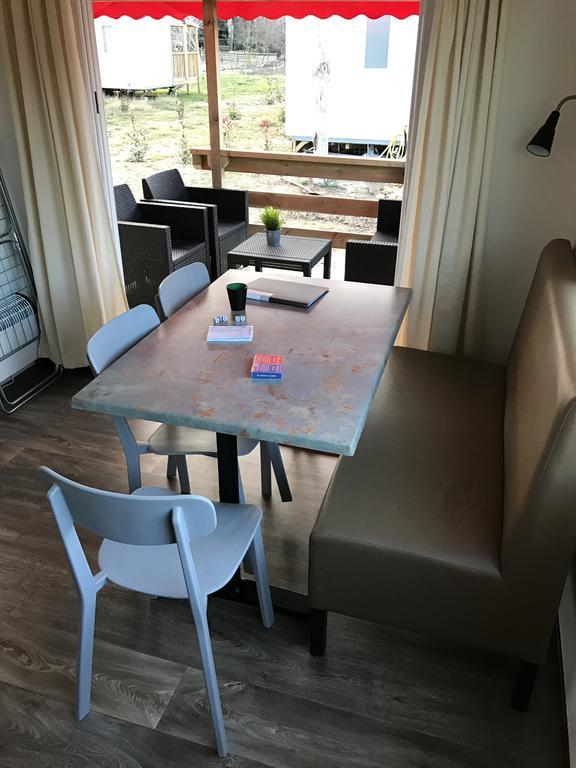 Chaletrent - Stacaravans Saint-Aygulf Otel Fréjus Dış mekan fotoğraf